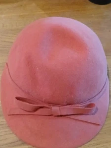 100% Wool Womens Redish Orange Hat Glenover NY sz. 6 3/4 - Picture 1 of 6