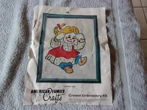 American Family Crafts CUTIE PIE - 3009 - Crewel Stickpackung  - Bild 1 von 5