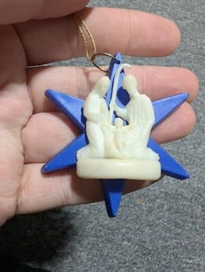 Vintage Plastic Christmas Tree Ornament Holy Family Nativity - Picture 1 of 3