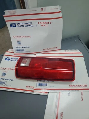 LUZ TRASERA DERECHA GMC SAFARI 1985 1986 1987 1988 1989 1990 1991 1992 16502447 OEM Foto 1 de 4