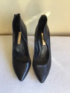 Womens BCBG Generation Black Leather Zipper Detail High Heel Stiletto Size 4M - Picture 1 of 9