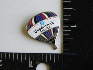 GM GOODWRENCH SERVICE GENERAL MOTORS HOT AIR BALLOON TRAVEL PIN - Picture 1 of 2