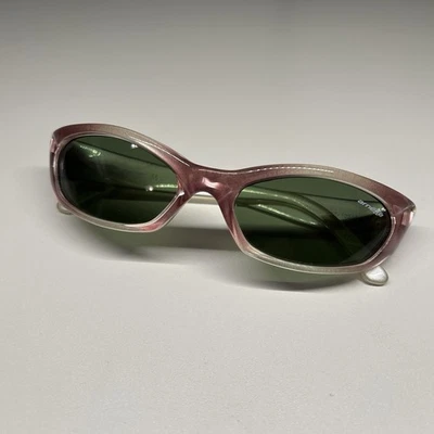 RARO De Colección Arnette Nomad Gafas de Sol Púrpura Blanco Marco Desvanecido Lente Verde Hechas en Italia Foto 1 de 4
