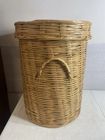 Large Round Wicker Basket Hamper with Handles & Lid 22" Tall x 17" Diameter Cover