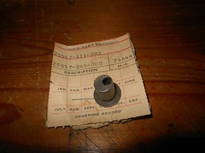 Nuevo de Lote Original Honda SL70 CL70 XL70 +++ Guía de aceite de transmisión # 25557-111-000 Foto 1 de 2