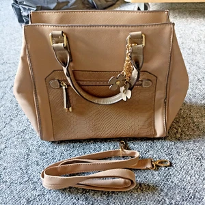 Damen Handtasche " Deichmann " mit Trageriemen - Bild 1 von 4