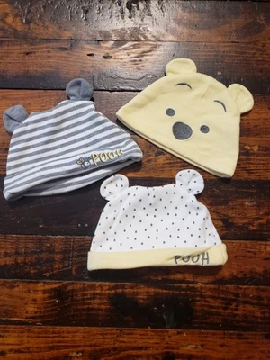 Juego de 3 sombreros de bebé Disney Winnie the Pooh diseño de oreja suave y adorable (3/6 M) Foto 1 de 4