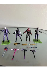 Fortnite Dark Reflections Pack Actionfiguren mit Backling & Spitzhacke - Bild 1 von 16