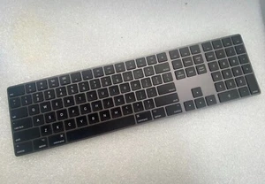Apple A1843 MRMH2LL/A Wireless Magic Keyboard w/ Numeric Keypad Space Gray - Picture 1 of 4
