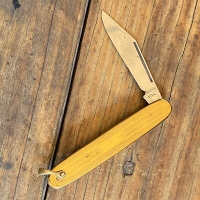 Navaja de Bolsillo Hecha en EE. UU. Pequeña Hoja Tono Dorado Colonial? Foto 1 de 4