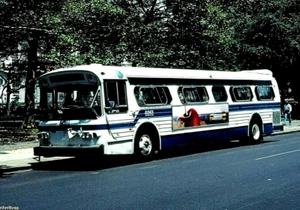 FOTO A COLOR 5x7 autobús de Nueva York 1977 flexible #9261 M-15 en Park Row 7 de mayo de 1993 - Imagen 1 de 1