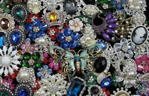 10 Piece Surprise Brooch Lot Multicolor Brooch Jewelry Accessories  CA USA