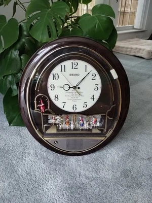  Винтажные музыкальные часы SEIKO SWAROVSKI BEATLES на запчасти или для ремонта - Изображение 1 из 4