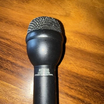 Electro-Voice EV RE50B Omnidirectional Dynamic Handheld Microphone ( no bag) - Image 1 of 4