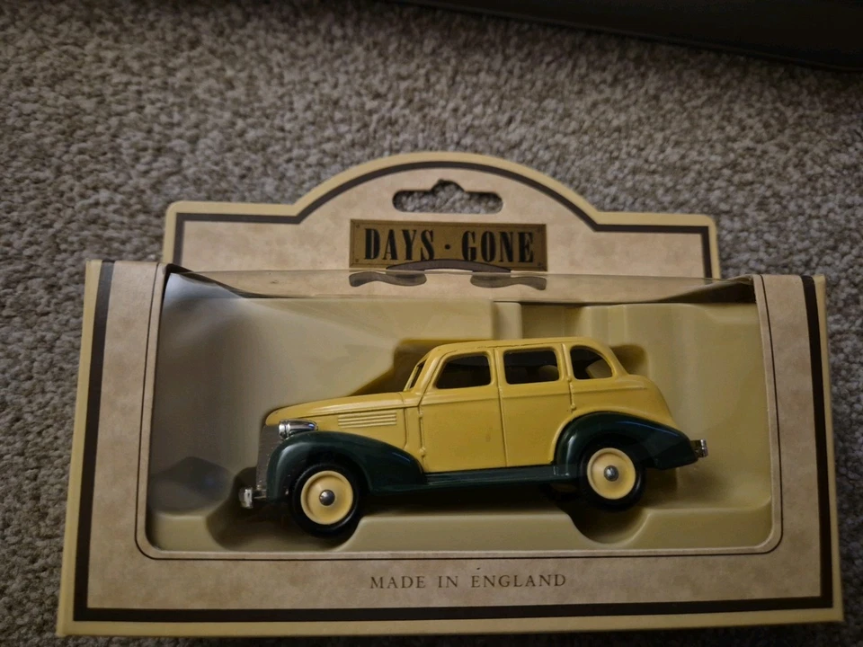 Lledo Days Gone Die Cast Model 1939 Chevrolet Model Car - Image 1 of 1