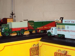 2 x 1:76 ATLAS GRÖSSTE SHOW ZIRKUS BUCHUNG BÜRO BEDFORD ARTIC BERTRAM MILLS  - Bild 1 von 6