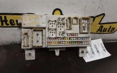 Motor de caja de fusibles compatible con 04-09 MAZDA 3 1345819 Foto 1 de 4