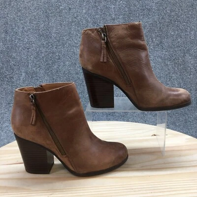 Kenneth Cole Reaction Boots Womens 9 M Might Win Side Zip Heels Bootie Brown - Image 1 of 4