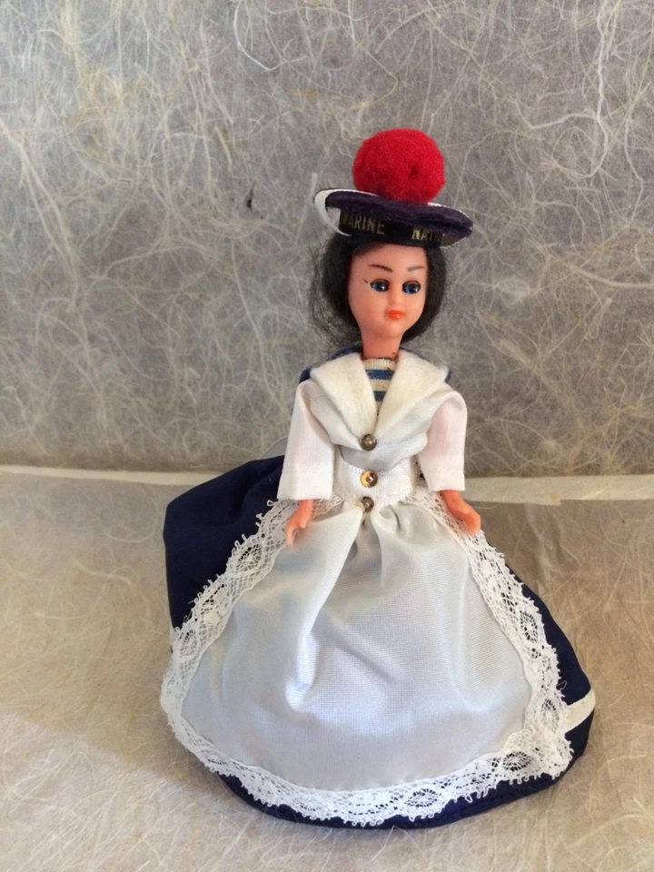 Poupée  folklorique ancienne métier rare MARIN femme Marine Nationale - Photo 1/1