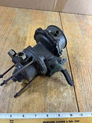 Vintage  Oldsmobile Fuel Pump #1521808 Foto 1 de 4