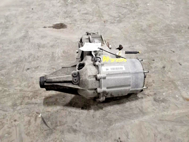 2007-2013 GMC Sierra 1500 拾音器转接箱 地板换挡 Opt NQG 4x4 原始设备制造商 — 第 1/4 张图片