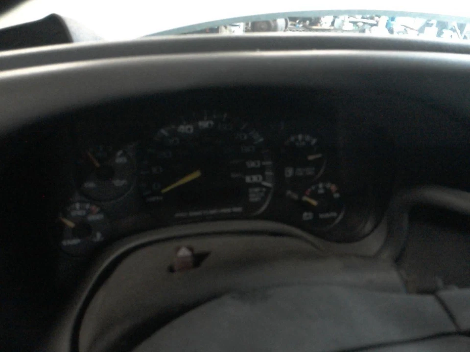 Velocímetro Chevy Express 2500 99 00 mercado de Estados Unidos gasolina sin flota Penske Foto 1 de 1