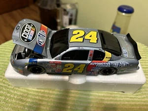 Jeff Gordon 2000 DuPont Nascar 2000 1/24 Diecast Black Window Bank Action - Bild 1 von 5