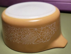 Pyrex USA Woodland 472-B 750ml Round Casserole with Clear Glass Lid 470-C15 - Picture 1 of 12