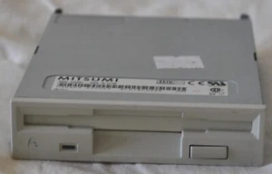 Vintage 3.5” inch 1.44 MB PC Floppy Disk Drive IDE FDD - Afbeelding 1 van 1