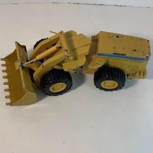 Conrad No. 2420 Dresser Pay Loader 560B - 1:50 Scale Diecast Incomplete - Picture 1 of 8