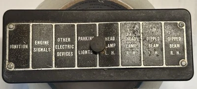 750-101 ALFA ROMEO SPIDER VELOCE SPIDER AND SPRINT 8 FUSE BOX COVER IN ENGLISH - Image 1 of 4