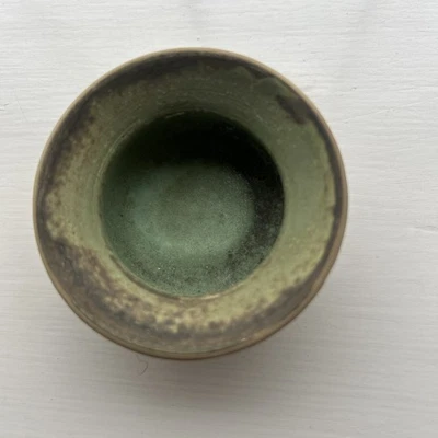 Small Pottery Studio Piece, Dainty, Matt. 62mm D - Image 1 of 4