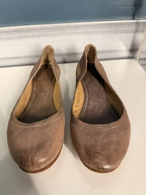 Zapatos planos de ballet sin cordones de cuero gris Carson Frye para mujer talla 7B Foto 1 de 4