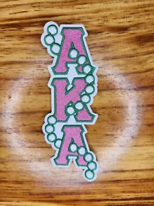 5" Alpha Kappa Alpha Sorority Donna di Greco "AKA" ferro su toppa - Foto 1 di 1