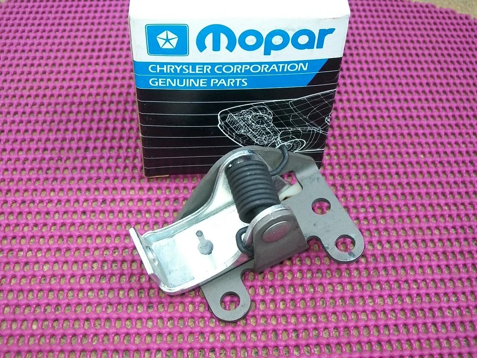 1974-93 Dodge Truck Ramcharger W100 D100 NOS MoPar Left DOOR LOCK REMOTE CONTROL - Image 1 of 1