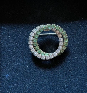 Vintage Double Circle Green And Clear Rhinestone Goldtone Brooch Pin Pre Owned - Picture 1 of 4