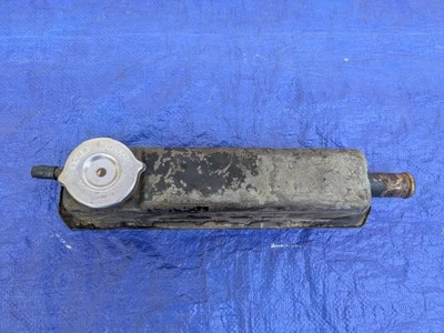 Tanque de cabezal de expansión de desbordamiento de radiador Triumph Spitfire MK1  Foto 1 de 4