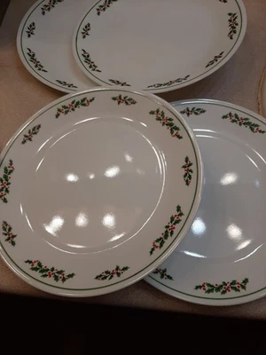 Corelle Winter Holly Dinner Plates (4) Discontinued Pattern - Image 1 of 4