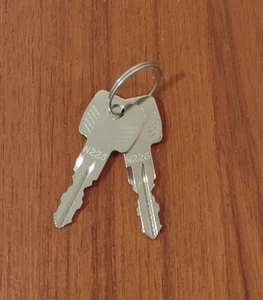 Thule Rack Cargo Box Lock Keys New     - Picture 1 of 2