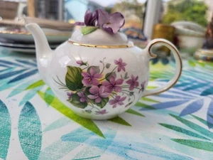 Royal Stratford Sweet Violets teiera da collezione 1992 - Foto 1 di 14