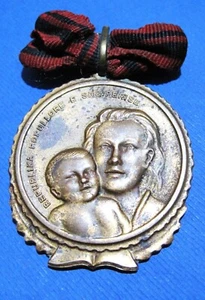 Rare Albanian Motherhood Medal – Glory to Mother – Mother’s Order – Albania - Picture 1 of 4