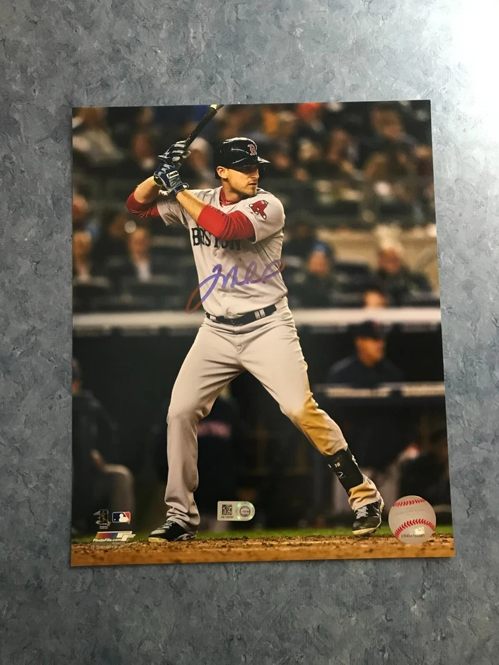 Red Sox Will Middlebrooks Autographed Auto 8x10 Photo COA - Image 1 of 1
