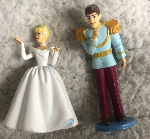 Cartoon Disney Princess Cinderella And Prince Charming Wedding