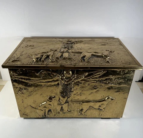 Vtg Brass Fire Wood Box Trunk Chest Hunting Scene made in England Cover