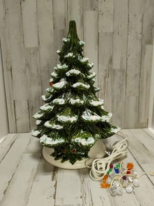 CERAMIC  LIGHTED GREEN 16" CHRISTMAS TREE W/ BASE, on off switch - Picture 1 of 9