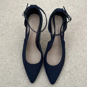 Navy Blue New Look stilettos with ankle strap. - Picture 1 of 6