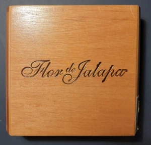 Flor de Jalapa - Vintage leere Zigarrenkiste aus Holz - Nicaragua Republik - Bild 1 von 4