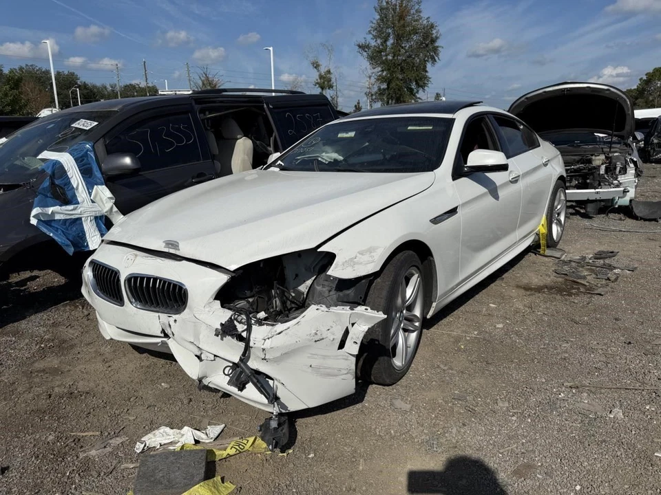 Braço de controle inferior do passageiro dianteiro RWD traseiro compatível com 12-19 BMW 640i 581652 - Imagem 1 de 4