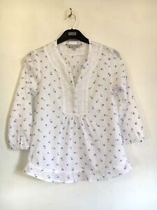 CREW CLOTHING CO, Ditsy Floral-White-Pure Cotton-3/4 Sleeve-Tunic. Size 6 18”P2P