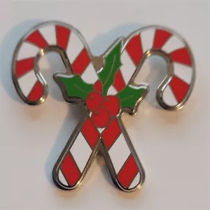 Weihnachten, gekreuzte Zuckerstangen, Emaille, Clutch Anstecknadel - Bild 1 von 9